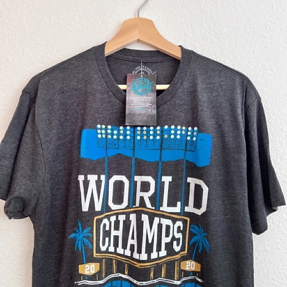 NWT GV Art + Design LA World Champs 2020 Tee Shirt M‌‌‌